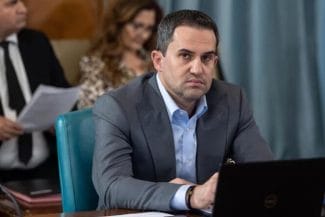 Știri de azi | Ar trebui să plece și proaspătul ministru PSD al Transporturilor? În urmă cu 13 ani, Ciprian Șerban a dat șpagă unor angajați ai Direcției Silvice Iași în numele unei companii private - Știri de azi | 