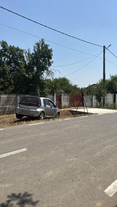 Știri de azi | Dolj: Fetiţă de trei ani, moartă într-un accident rutier. Copila a ieşit în stradă şi a fost lovită de o maşină - Știri de azi | 