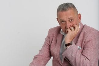 Știri de azi | ANAT îl acuză pe ministrul Economiei că şi-a format opinii eronate despre piaţa turistică, ”paralele cu realitatea”. ”Domnule ministru, confundaţi tăierile de cheltuieli şi risipa de la stat cu cele destinate mediului privat” - Știri de azi | 