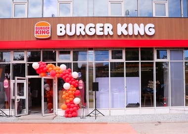 Știri de azi | Burger King deschide un nou restaurant în Cluj-Napoca şi vrea să inaugureze până la 15 noi unităţi până la finalul anului - Știri de azi | 
