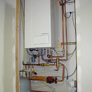 centrala-termicajpg - Știri de azi Știri de azi | Ministrul Mediului, despre scenariul interzicerii centralelor de apartament: Fake news. Îl provoc pe orice om să găsească norma de la nivel european prin care se impune statelor să nu mai fie instalate centrale - Știri de azi |