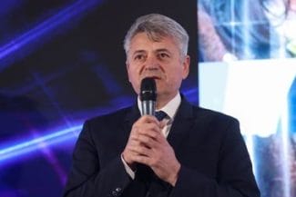 Știri de azi | INTERVIU – Gheorghe Damian, primar în Ciugud: Hotărât şi pripit, cuvintele care caracterizează debutul Guvernului Bolojan / La alegerile parlamentare şi la prezidenţiale, încrederea oamenilor în liderii de la nivel naţional s-a degradat foarte mult - Știri de azi | 