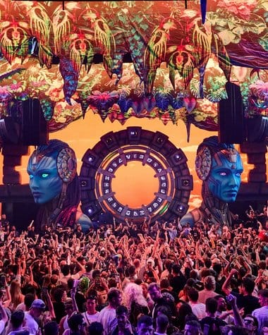 Știri de azi | Serviciul de ambulanţă din Ibiza riscă să ajungă în colaps din cauza apelurilor de la cluburi, spune sindicatul - Știri de azi | 