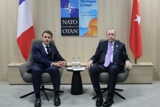 Știri de azi | Erdogan îl felicită pe Macron pentru recunoaşterea Palestinei. Adjunctul ministrului turc de Externe Nuh Yilmaz, participă luni şi marţi la Conferinţa ONU de la New York privind relansarea soluţiei cu două state - Știri de azi | 