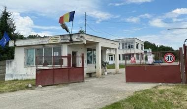 fabrica-de-pulberi-fagarasjpg - Știri de azi Știri de azi | CNS Cartel Alfa, sprijin „ferm” pentru angajaţii Fabricii de Pulberi Făgăraş, care au protestat spontan reclamând condiţiile precare de muncă, riscurile sporite la locul de muncă şi neplata integrală a salariilor - Știri de azi |