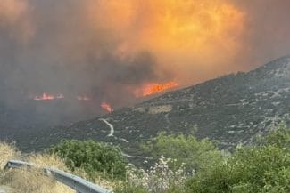 Știri de azi | Două persoane au murit şi alte sute au fost evacuate, în urma unui incendiu masiv de vegetaţie în Cipru - Știri de azi | 