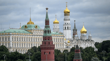 kremlin-tw2png - Știri de azi Știri de azi | Livrarea de armament american Ucrainei favorizează o ”continuare a ostilităţilor”, denunţă Kremlinul. ”Aceste acţiuni nu se înscriu probabil în cadrul eforturilor vizând să promoveze o rezolvare paşnică” a Războiului din Ucraina - Știri de azi |