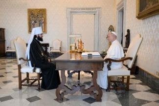 Știri de azi | Papa Leon al XIV-lea îl primeşte la Vatican pe mitropolitul Anton al Volokolamskului, ”ministrul de Externe” al patriarhului Chiril, o premieră de când a devenit şeful Bisericii Catolice - Știri de azi | 