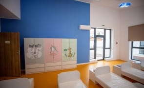 Știri de azi | Creșe noi pentru micuți: Peste 1.500 de locuri deschise în România prin program guvernamental - Știri de azi | 