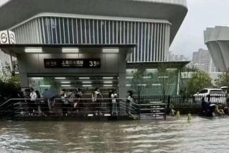 Știri de azi | VIDEO Un taifun extrem de violent lovește Shanghai-ul – Sute de mii de persoane au fost evacuate - Știri de azi | 