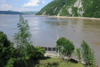 Știri de azi | Tânăra de 20 de ani care a dispărut în apele Dunării a fost găsită moartă. Căutările continuă pentru a doua victimă - Știri de azi | 