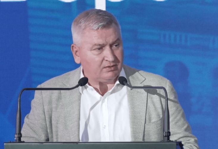 media-173054161414180100png - Știri de azi Știri de azi | VIDEO Atenționare la Congresul PNL: ‘E cod roşu în politică. Din septembrie oamenii vor fi în stradă scoşi de sindicatele apropiate PSD’ - Știri de azi |