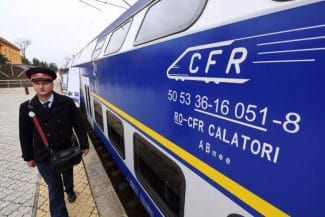 media-173092856432765800jpeg - Știri de azi Știri de azi | Directorul CFR se laudă cu venituri de 11.000 de euro, dar nu zice nimic despre faptul că numărul pasagerilor care circulă cu trenul este în scădere continuă - Știri de azi |