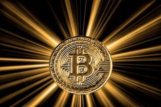 media-173432679502432900jpg - Știri de azi Știri de azi | Record pentru cea mai mare criptomoneda din lume: Bitcoin sare pentru prima dată pragul de 120.000 de dolari – reglementări esențiale pentru viitorul industriei - Știri de azi |