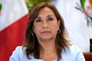 Știri de azi | Dublu salariu pentru președinta Boluarte. Și-a mărit veniturile înainte de finalul mandatului - Știri de azi | 