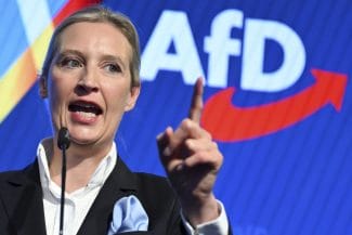 media-174033593722150400jpg - Știri de azi Știri de azi | Liderul AfD: ‘Discuţia despre interzicerea partidului îmi aminteşte Adolf Hitler!’ - Știri de azi |