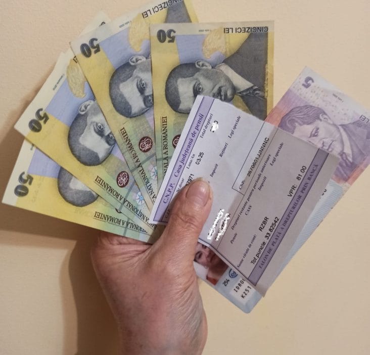 Știri de azi | 11.685 de beneficiari de pensii de serviciu, în iunie 2025 - Știri de azi | 