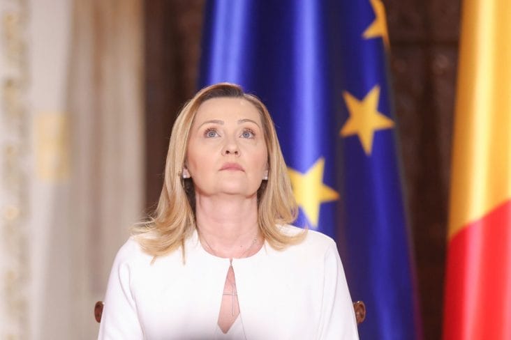 media-174595062660808100jpeg - Știri de azi Știri de azi | Elena Lasconi a ajuns pe mâna medicilor. Primărița, operată la o clinică din Cluj-Napoca - Știri de azi |