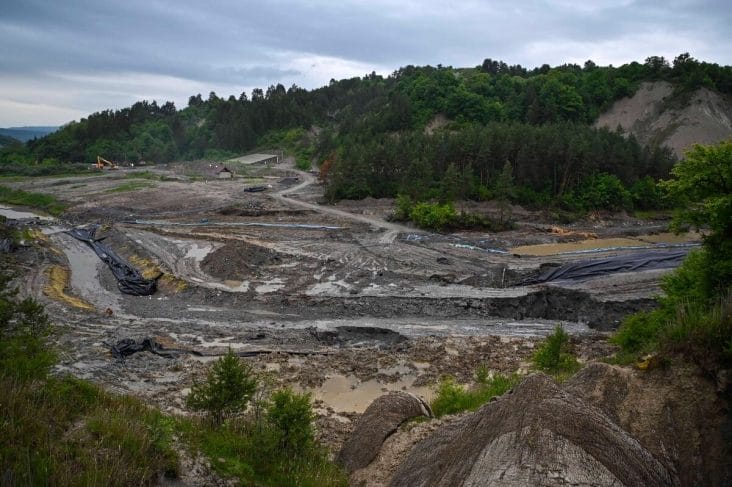 Știri de azi | Ministrul Economiei spune că tavanul de la Salina Praid se va prăbuşi şi acolo va fi un lac: Depinde cât de mult va ploua. E ca o oală plină ochi cu apă - Știri de azi | 