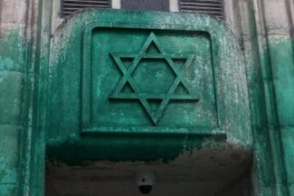 Știri de azi | Poliţia australiană a arestat un bărbat acuzat că a incendiat o sinagogă din Melbourne - Știri de azi | 