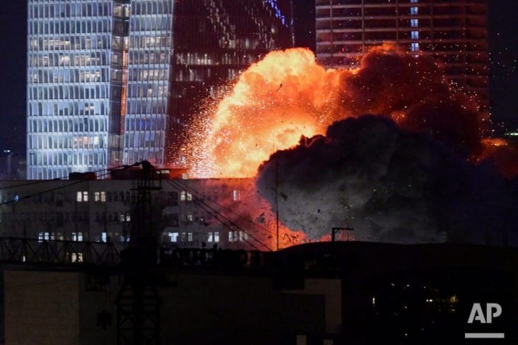 media-174984292346157600jpeg - Știri de azi Știri de azi | Dispozitivul fantomă folosit de Israel în atacul asupra unei cafenele din Gaza: Aruncă schije pe distanțe mari - Știri de azi |