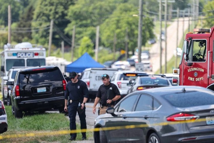 Știri de azi | Atac brutal într-o biserică din SUA: A ucis 2 femei și apoi a urmat o urmărire ca în filme - Știri de azi | 