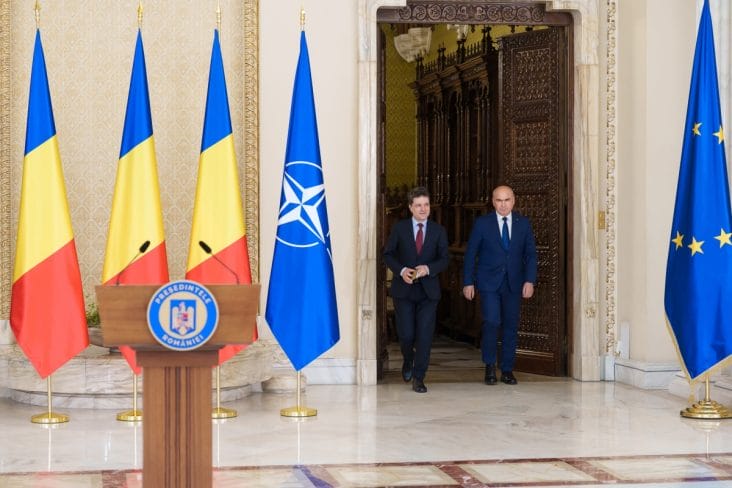 Știri de azi | VIDEO Nicușor Dan, despre posibila nominalizare a lui Grindeanu ca premier în 2027, cel împotriva căruia a protestat: Suntem guvernați de legea majorității - Știri de azi | 