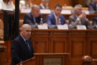 Știri de azi | VIDEO Bolojan respinge moțiunea AUR: ‘Să nu generăm panică printre români din motive politice. Am spus românilor adevărul, chiar dacă este neplăcut’ - Știri de azi | 