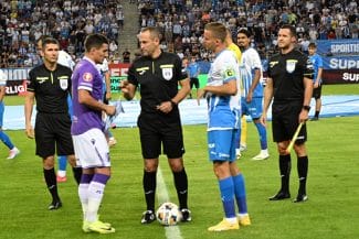 Știri de azi | Universitatea Craiova l-a transferat pe atacantul francez Steven Nsimba, care a semnat un contract valabil doi ani - Știri de azi | 