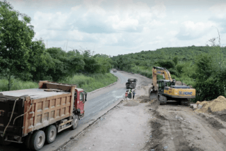 media-175293396448025900png - Știri de azi Știri de azi | Ministru implicat într-o schemă de corupție uriașă, cu drumuri și bani publici: Contracte umflate, firme de carton și o avere din șosele, în Congo (OCCRP) - Știri de azi |