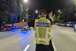 Știri de azi | Peste 9.800 de fapte contravenţionale – depistate în ultimele 24 de ore; 713 de permise de conducere – reţinute - Știri de azi | 
