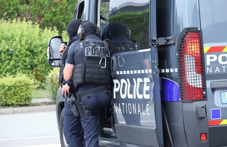 media-175327997596248400jpg - Știri de azi Știri de azi | 360 de kg de cocaină s-au evaporat din Biroul Antidrog de lângă Paris – Percheziții și polițiști anchetați - Știri de azi |