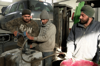 Știri de azi | Kremlinul aduce un milion de indieni în locul rușilor trimiși pe front: cum schimbă Moscova fața economiei interne - Știri de azi | 