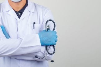 media-175342305102213100jpg - Știri de azi Știri de azi | Un medic român dărâmă mitul sistemului medical ‘de vis’ din Occident: ‘Dacă chem ambulanța aici, mă costă 5.000 de dolari’ - Știri de azi |