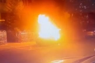 media-175352453102912000jpg - Știri de azi Știri de azi | VIDEO Focul geloziei: Un bucureștean de 37 de ani a incendiat mașina fostei iubite, când femeia era plecată la mare - Știri de azi |