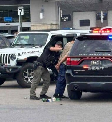 michiganjpg - Știri de azi Știri de azi | Statele Unite: Cel puţin 11 persoane înjunghiate în faţa unui supermarket - Știri de azi |