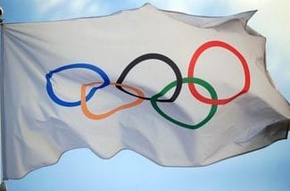 olympic-flagjpg - Știri de azi Știri de azi | Comitetul Olimpic şi Paralimpic al Statelor Unite interzice sportivelor transgen să participe la competiţii pentru femei - Știri de azi |