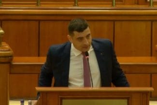 Știri de azi | George Simion a repetat de mai multe ori că Guvernul are 5 vicepremieri, la moţiunea de cenzură: Nu o să terminaţi bine guvernarea. O să ne mai întâlnim şi luna viitoare, pentru o moţiune de cenzură, şi în luna septembrie - Știri de azi | 