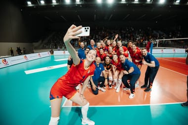 Știri de azi | Volei feminin: România, victorie cu Finlanda în meci amical, în pregătire pentru cele din preliminariile CE2026 - Știri de azi | 