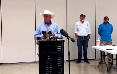 seriful-larry-leithajpg - Știri de azi Știri de azi | Bilanţul dezastrului din Texas a crescut la 59 de morţi. Sunt căutate în continuare 11 fete din tabăra luată de viitură / Papa Leon transmite condoleanţe - Știri de azi |