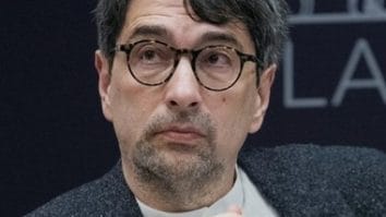 Știri de azi | INTERVIU – Sever Voinescu: Oamenii ăştia politici nu pot mai mult. PNL, PSD şi USR sunt în acest moment complet epuizate şi nu mai pot produce un viitor plauzibil pentru România. Singurul lucru mai rău decât ele e AUR - Știri de azi | 