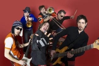 Știri de azi | Festivalul Strada Armenească, între 1 şi 3 august la Grădina Botanică. Artişti invitaţi: Zdob şi Zdub, Fanfare Ciocârlia, Surorile Osoianu, Gata Band, Corina Sîrghi & Taraf - Știri de azi | 