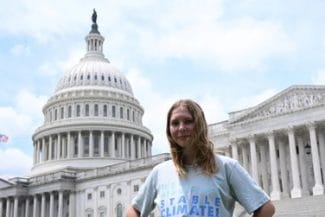 sua-tineri-dezastru-climatic-eva-lighthiser-afpjpg - Știri de azi Știri de azi | Tineri americani sesizează justiţia împotriva lui Trump cu privire la un dezastru climatic neconstituţional - Știri de azi |