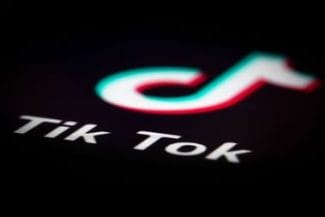 Știri de azi | TikTok riscă să fie închis în SUA dacă China nu aprobă vânzarea, avertizează secretarul american al Comerţului - Știri de azi | 