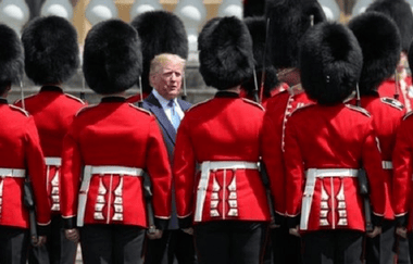 trump-elizabeth-ii-tw3png - Știri de azi Știri de azi | Vizita oficială a lui Trump în Marea Britanie va avea loc în perioada 17-19 septembrie - Știri de azi |