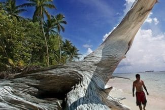 Știri de azi | Peste 80% dintre locuitorii arhipelagului Tuvalu, ameninţat de creşterea nivelului oceanelor, vor să obţină o viză în Australia - Știri de azi | 