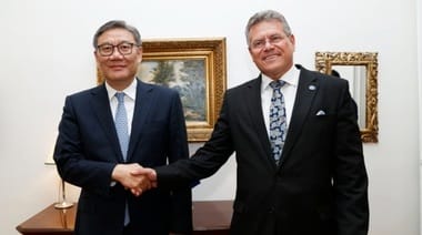 wang-wentao-maros-sefcovic-twjpg - Știri de azi Știri de azi | China protestează ”solemn” pe lângă UE faţă de al 18-lea pachet de sancţiuni impuse Rusiei, care vizează două bănci chineze, cu o zi înaintea unei vizite a lui Costa şi von der Leyen la Beijing - Știri de azi |