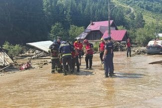 Știri de azi | Încă o persoană găsită decedată în judeţul Suceava – Trupul unei femei, de 85 de ani, observat de piloţi în albia râului Bistriţa - Știri de azi | 
