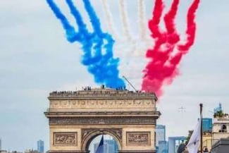 Știri de azi | Ziua Franţei. Emmanuel Macron a supervizat parada unei armate „gata de luptă”. Strategia naţională revizuită, publicată luni, stipulează posibilitatea unui război în Europa până în 2030 / Două mici incidente ecvestre – VIDEO - Știri de azi | 