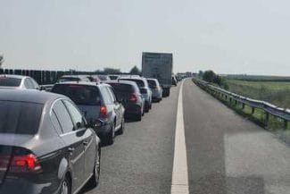 228316563-6091351114238905-1993385015819335797-njpg - Știri de azi Știri de azi | Trafic deviat pe Autostrada A2 sensul Constanţa-Bucureşti, între Feteşti şi Drajna, din cauza unui accident în care o persoană a fost rănită - Știri de azi |
